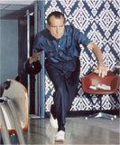 Discover Nixon Bowling - Cool - T-Shirt