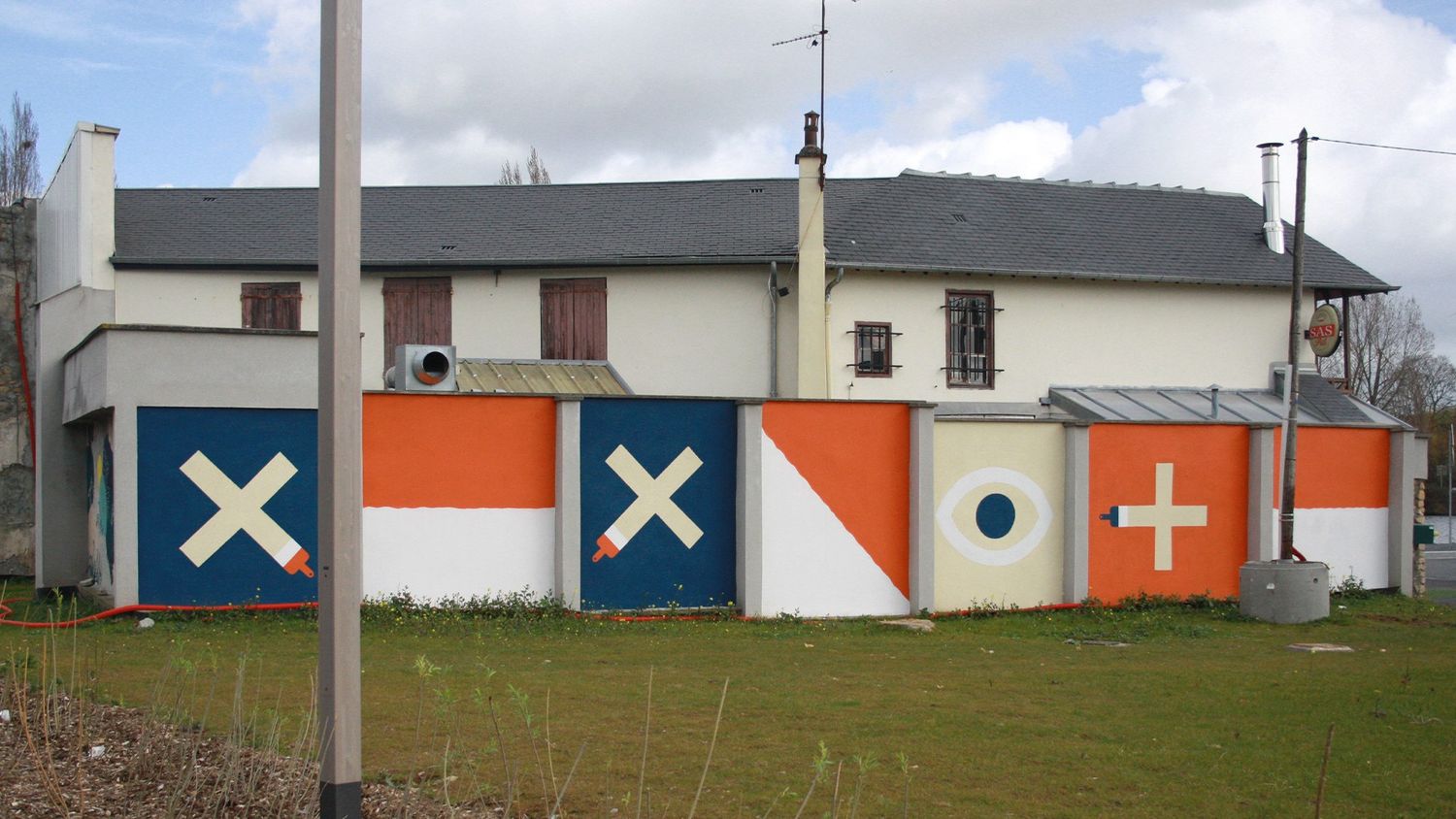 Explore Small Studio Shop Ideas