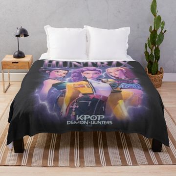 Discover zoey rumi mira  Fleece Blanket