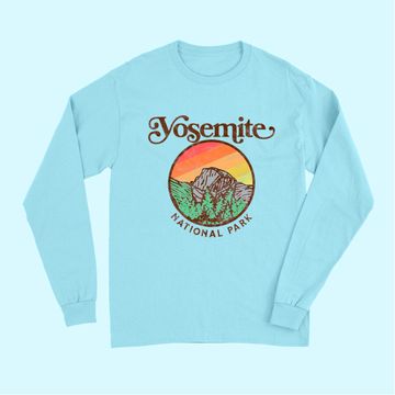 Discover Yosemite National Park Vintage Style Retro 80s Graphic Premium Long Sleeves