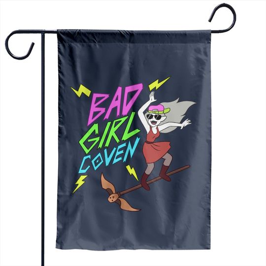 Bad Girl Coven Garden Flags classique