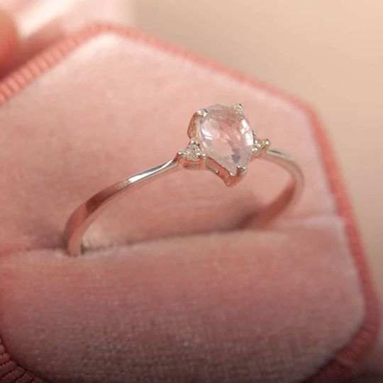 Rose quartz silver ring, pear-shaped rose quartz ring, minimalist ring, ring for her