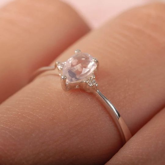 Rose quartz silver ring, pear-shaped rose quartz ring, minimalist ring, ring for her
