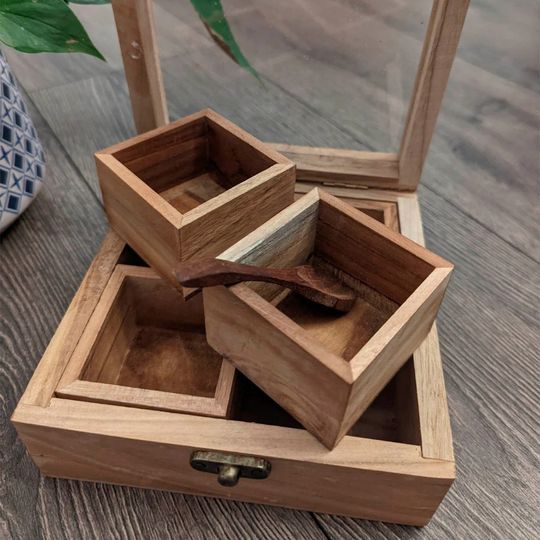 Wooden Spice Box, 4 Removable Compartments & 1 Wooden Spoon