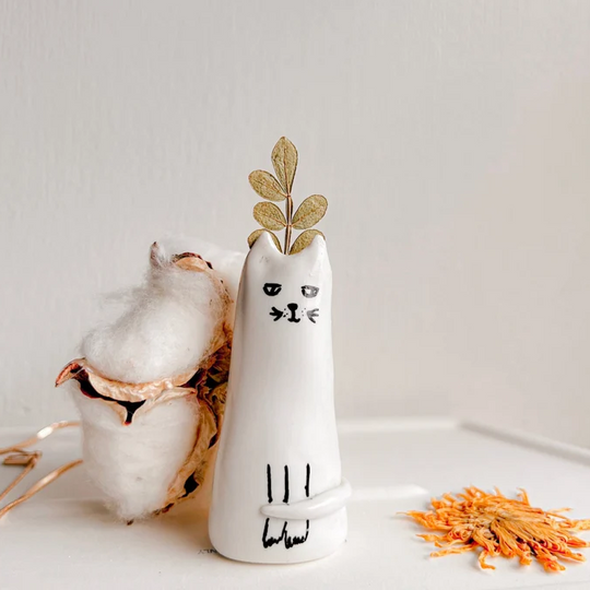 Handmade Small Vase , Dollhouse Miniatures