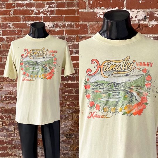 80s 90s Hanalei Valley Kauai Paint Thrashed T-Shirt. Vintage 1980s