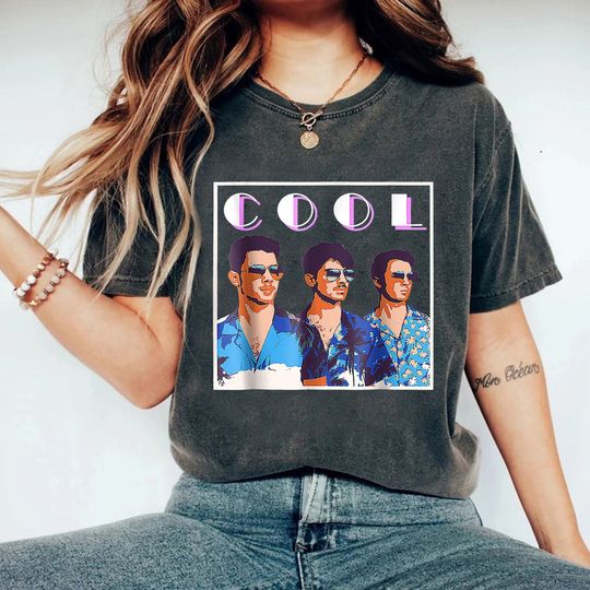Cool Shirt, Vintage Happiness 80s 90s Classic T-Shirt, The Jonas Brother