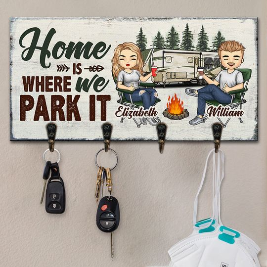 Camping Couple Making Memories One Campsite At A Time - Personalized Key Hanger, Key Holder