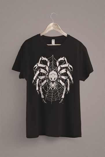 Spider T-Shirt, Witchy Apparel | Goth Tee | Scary Halloween