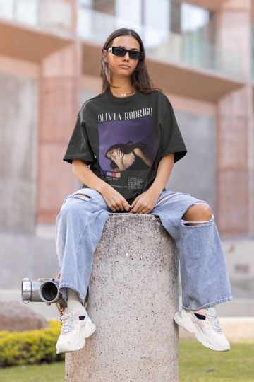 Olivia Rodrigo GUTS Album T-shirt