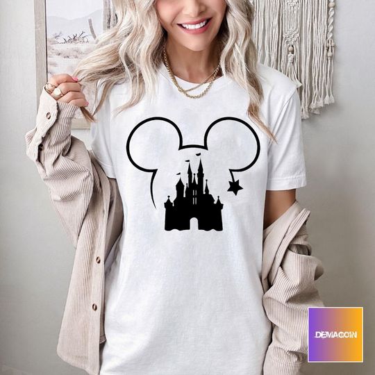 Disney Rainbow Castle Disney Vintage Tshirt