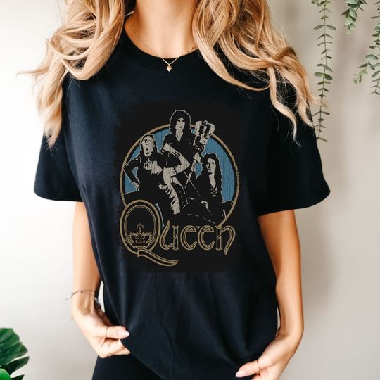 Vintage Queen Band graphic t-shirt, retro Freddie Mercury rock band shirt