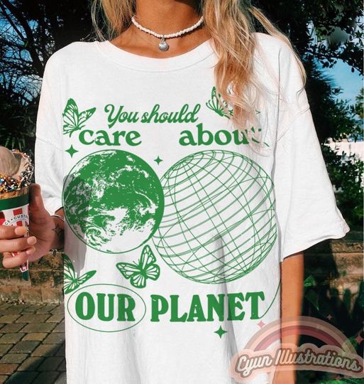 Trendy Graphic T-shirt, Retro Summer Shirt, Planet Earth Aesthetic T-shirt