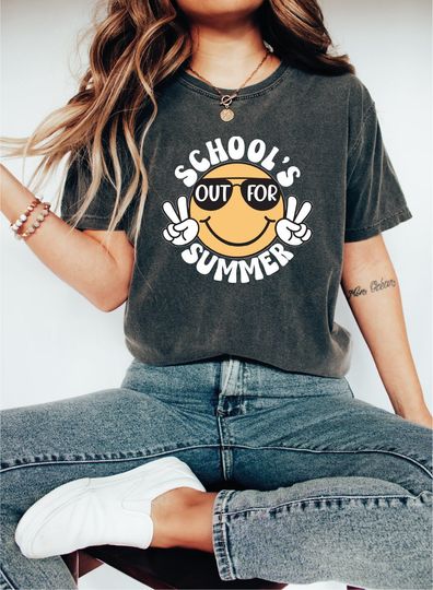 Funny Smiley Schools Out For Summer Shirt, Last Day Of School Tee