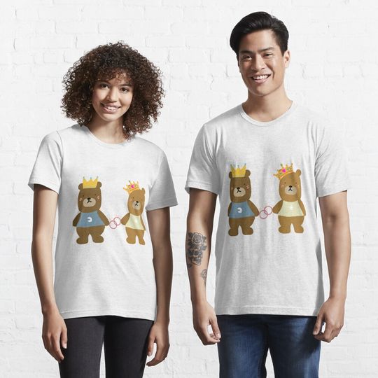 Little Bear Lovers Essential T-Shirt