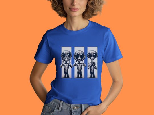 Three Wise Aliens Tee - Alien Lover Shirt