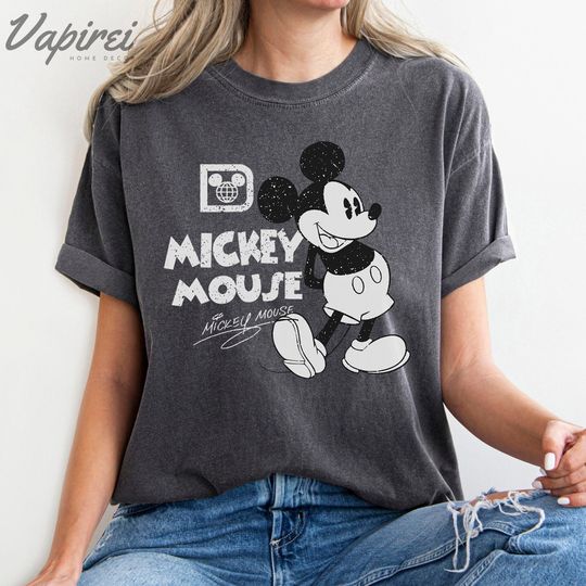 Vintage Disney Classic Mickey Mouse Pose T-shirt