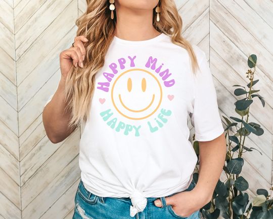 Happy Mind Happy Life Smiley Face T-Shirt