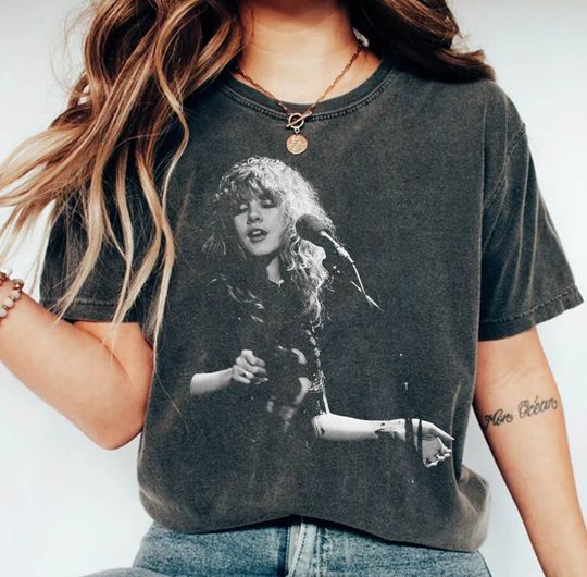 Vintage Stevie shirt,Stevie Graphic shirt, Fleetwood Mac Vintage Band Music T-shirt