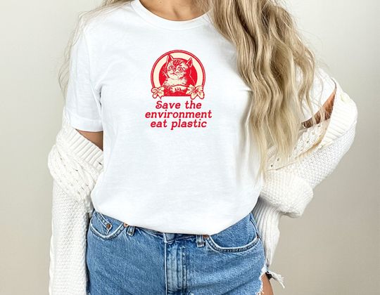 I Eat Plastic" Funny Cat T-Shirt for Feline Lovers & Cat Moms - Unisex Shirt, Perfect Pet Lover Gift