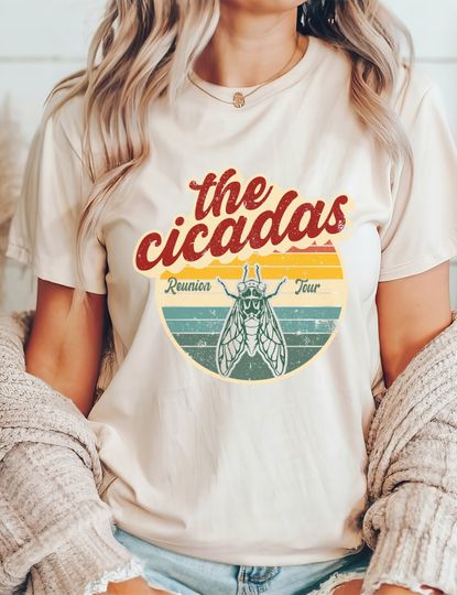 Retro Cicadas Reunion Tour Cicadapocolypse The Cicadas 2024 Invasion Unisex T-Shirt