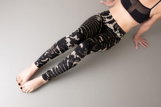 LEGGINGS with an abstract floral Pattern - Batik, Tie-Dye Leggings