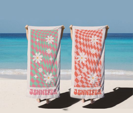 Groovy Daisy Checkered Custom Beach Towel, Retro 70's Personalized Pool Towel, Hippie Birthday Vacation Gift, Bachelorette Bridesmaid towel
