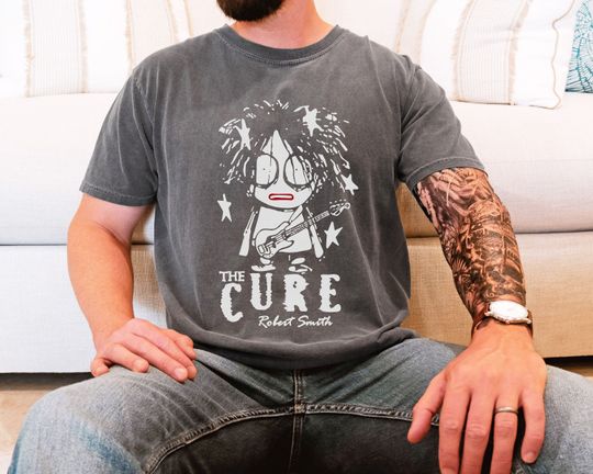 The Cure Robert Smith T-Shirt on Vintage Black Comfort Colors Premium Tee