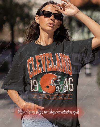 Cleveland Football T-Shirt | Vintage Style Cleveland Football Tshirt | Football Tshirts | Cleveland T-Shirts  TS01