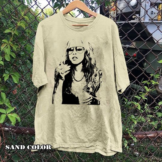 Vintage Stevie Nicks Shirt, Graphic Stevie Nicks Don't Be A Lady Be A Legend Shirt