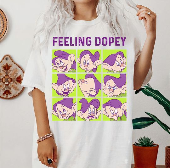 Disney Snow White And The Seven Dwarfs Feeling Dopey Box Up T-Shirt