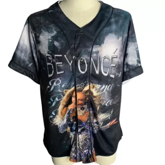 Beyonce Renaissance Tour Jersey Shirt S Black Short Sleeve Knit All Over Print