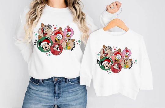 Disneyland Christmas Sweatshirt, Matching Mama & Mini Sweatshirts, Christmas Outfit, Mickey And Friends Christmas, Mommy and Me Christmas
