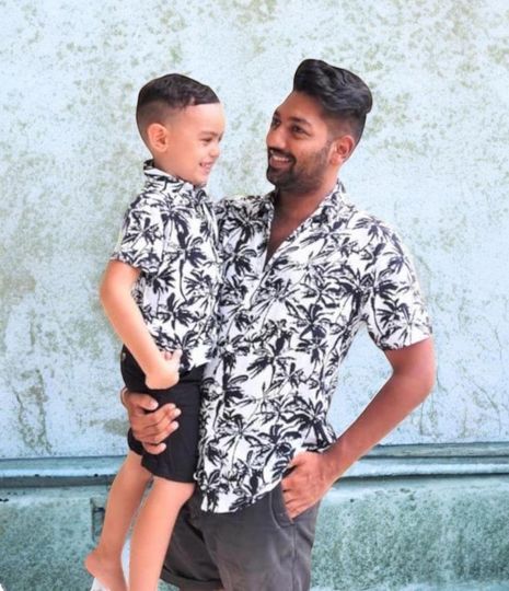 Father and Son Matching Hawaiian Shirts – Tropical Vacation Outfit, Father’s Day Gift