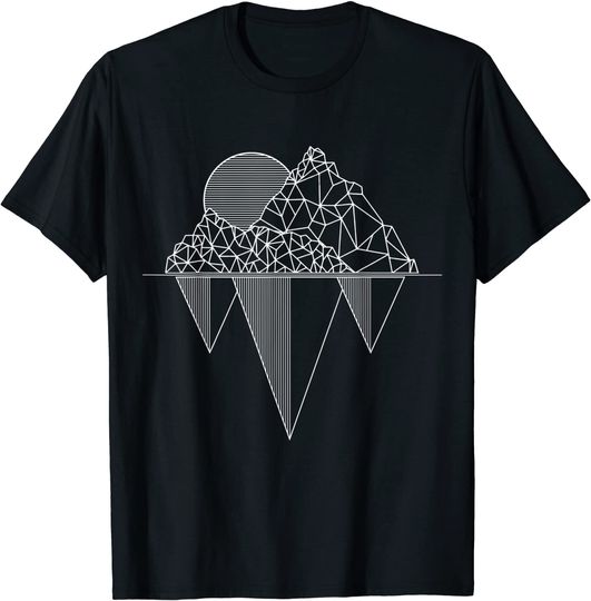 Vintage Mountains Nature Hiking Camping Trekking Camper Gift T-Shirt