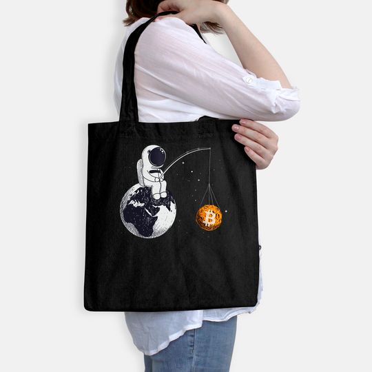Bitcoin Funny An Astronaut Fishing for a Bitcoin moon Gift Tote Bag