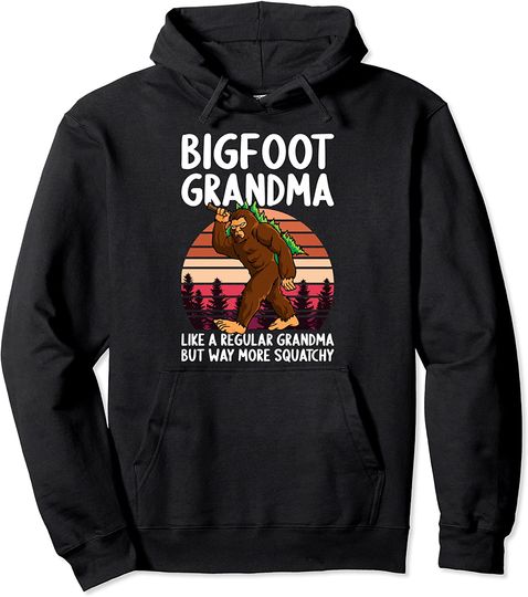 Bigfoot Grandma Squatchy Retro Sunset Sasquatch Grandmother Pullover Hoodie