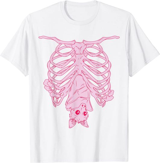 Witchy Pastel Goth Aesthetic Creepy Cute Bat T-Shirt