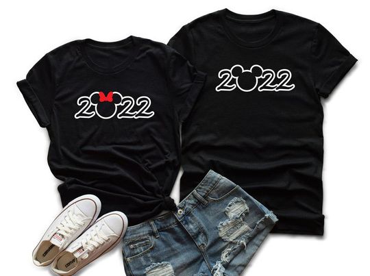Minnie & Mickey 2022 Valentine T-Shirt