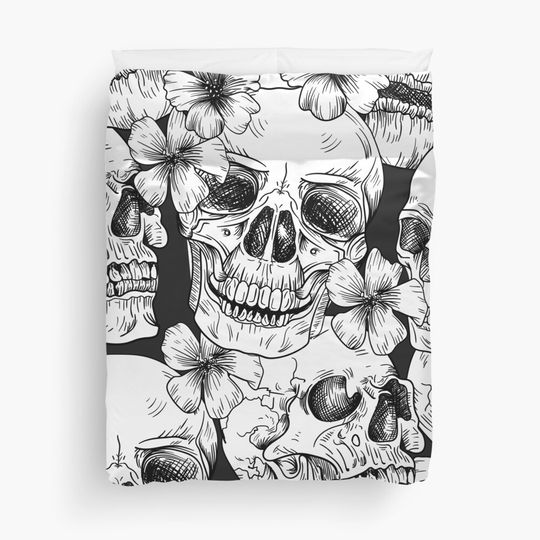 White and Black Skulls - Grunge Skulls Duvet Cover