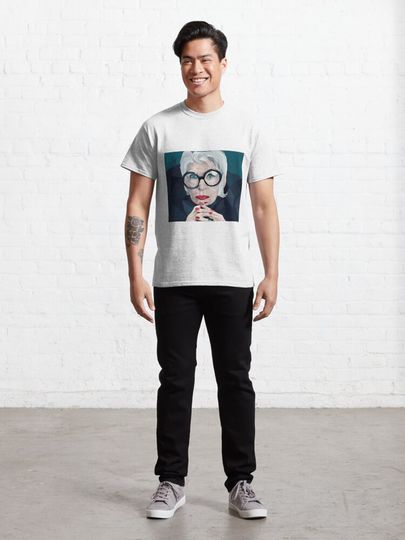 Fashion queen Classic T-Shirt