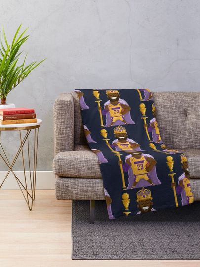 Pixel Retro King Lebron James 2020 Throw Blanket, Gift for Fan