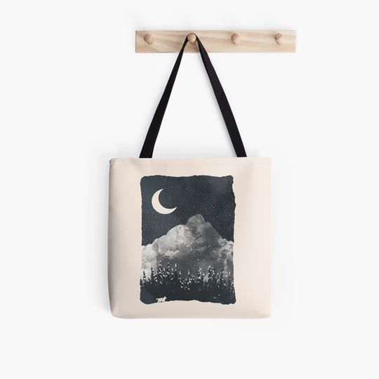 Winter Finds the Wolf... Tote Bag