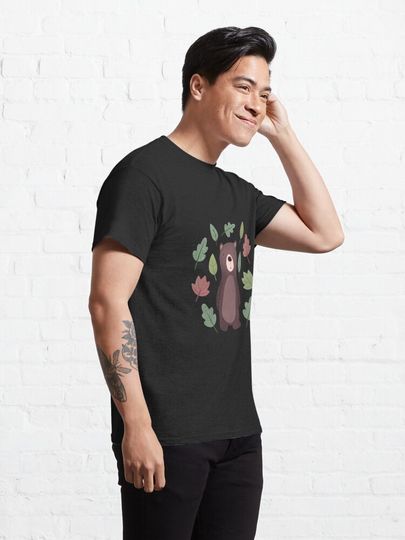 Cute Bear in the Leaves Classic T-Shirt