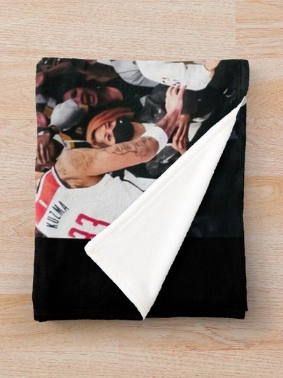 LeBron James 6 Posterized Dunk Throw Blanket, Gift for Fan