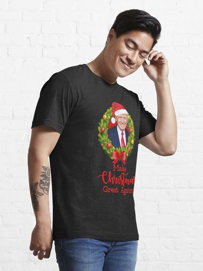 Make Christmas Great Again Essential T-Shirt