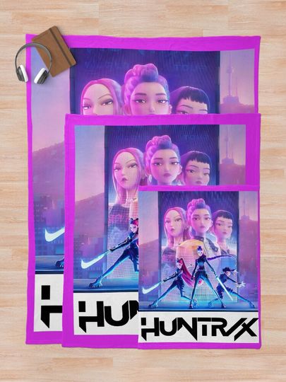 Huntrix - KPop Demon Hunters Fleece Blanket