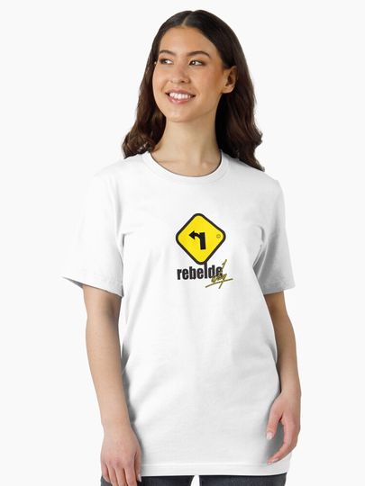Rebelde Way Essential T-Shirt