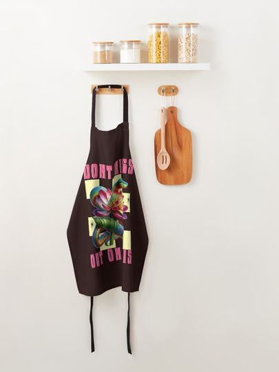Don't Hiss Out On This Apron