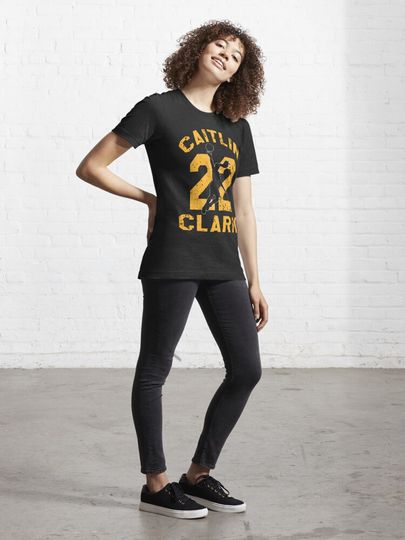 Caitlin 22 Clark Essential T-Shirt